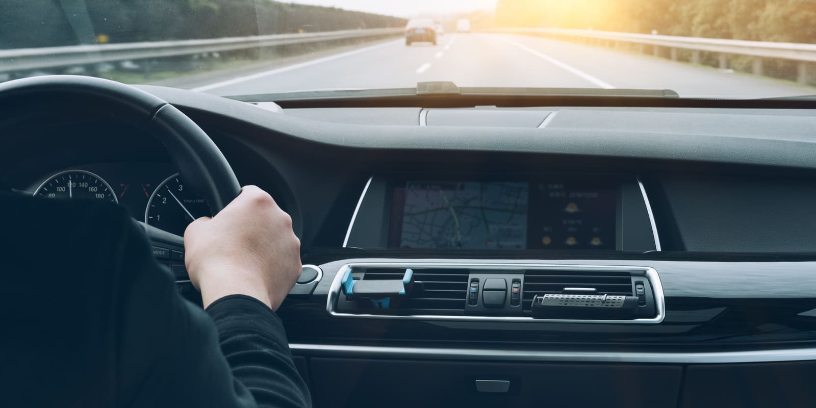 solicita asistencia siempre que necesites llegamos hasta donde te encuentres